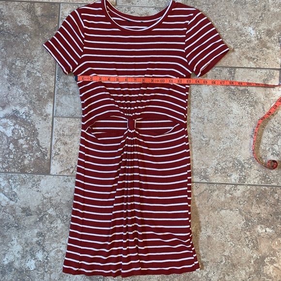 Forever 21 t-shirt dress - Picture 3 of 7